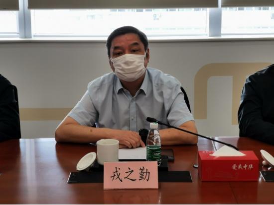 为高效统筹疫情防控和经济社会发展,确保大型工厂生产经营平稳有序,10